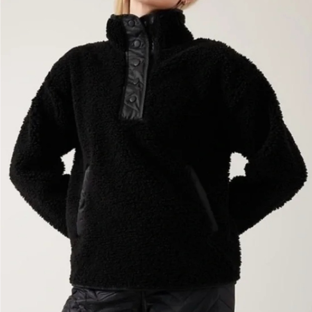 NWOT ATHLETA Cozy Sherpa Snap Sweatshirt S Small | Black Top #466888
